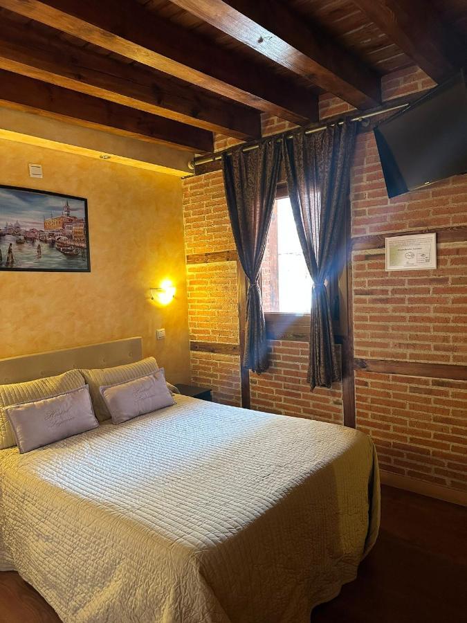 Hostal Segovia Adults Only Segóvia Exterior foto