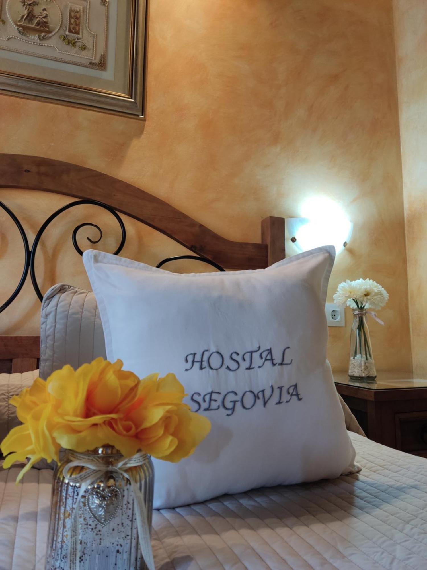 Hostal Segovia Adults Only Segóvia Quarto foto