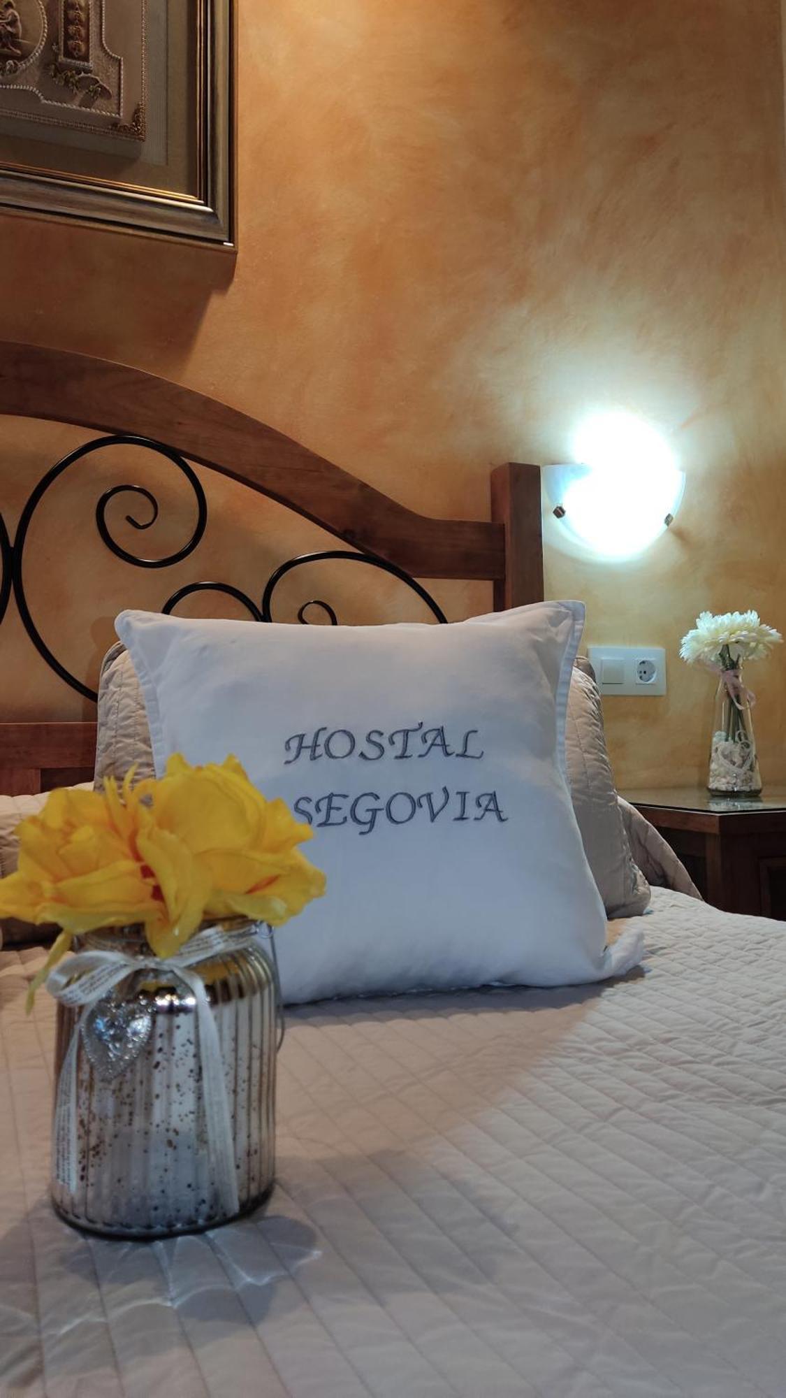 Hostal Segovia Adults Only Segóvia Quarto foto