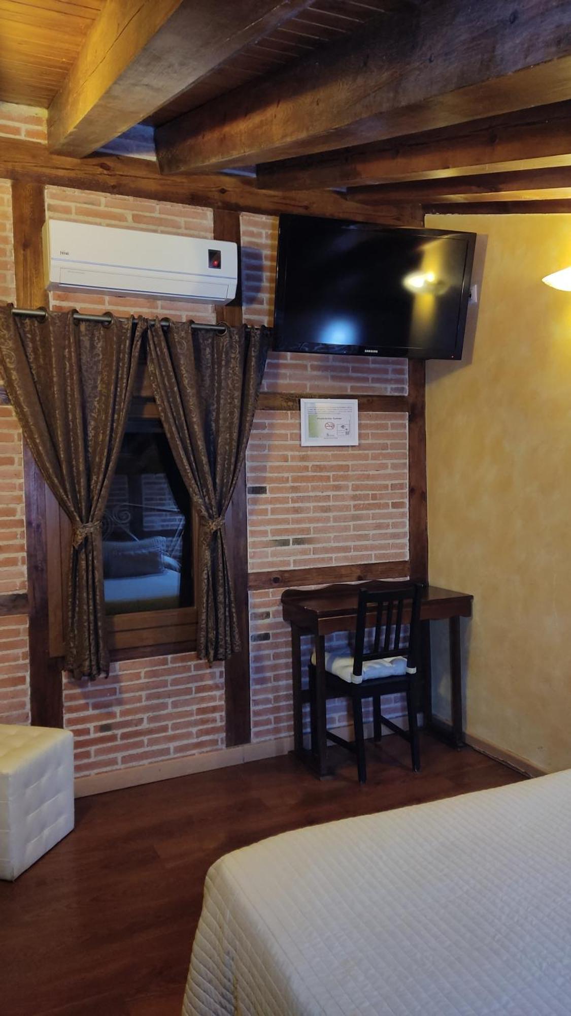 Hostal Segovia Adults Only Segóvia Quarto foto
