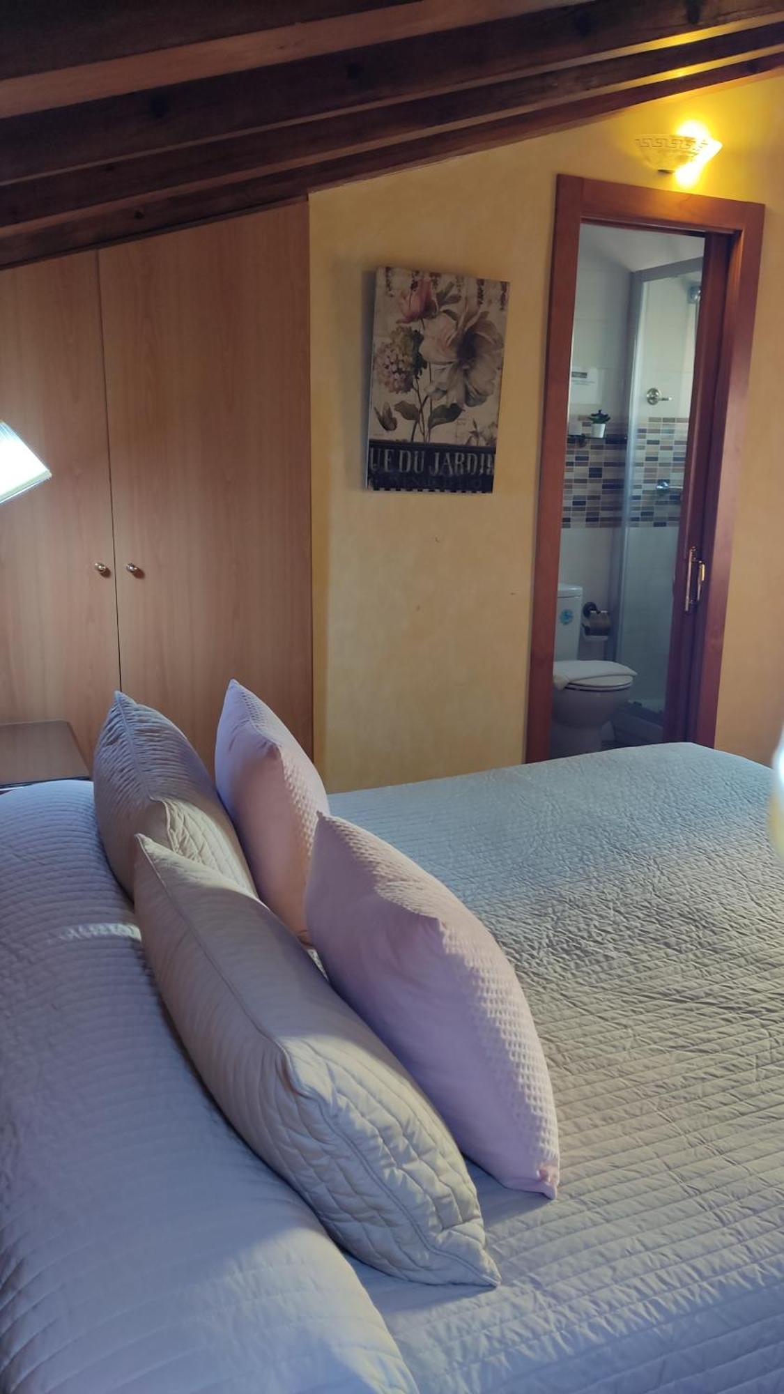 Hostal Segovia Adults Only Segóvia Quarto foto