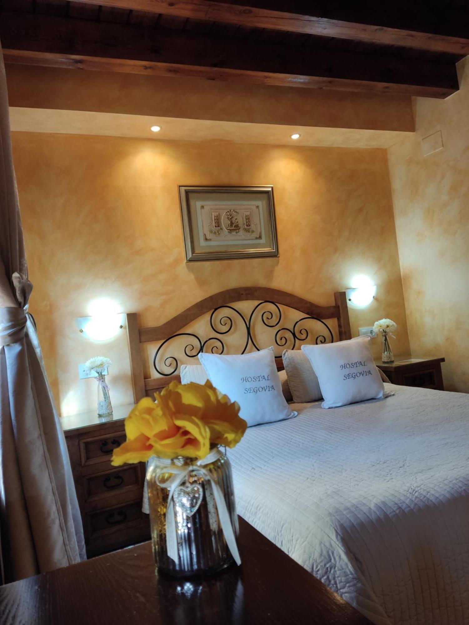 Hostal Segovia Adults Only Segóvia Quarto foto
