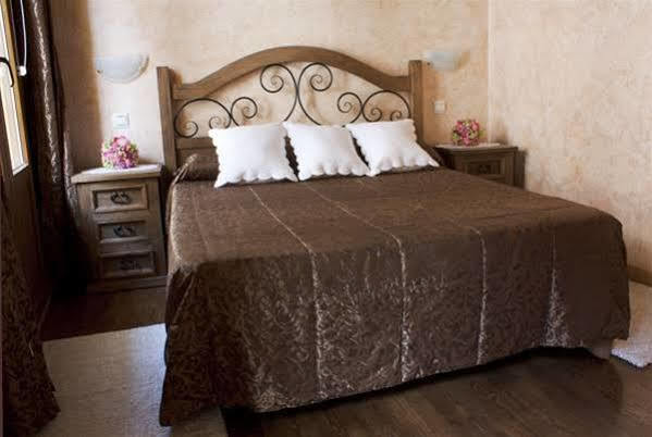 Hostal Segovia Adults Only Segóvia Exterior foto