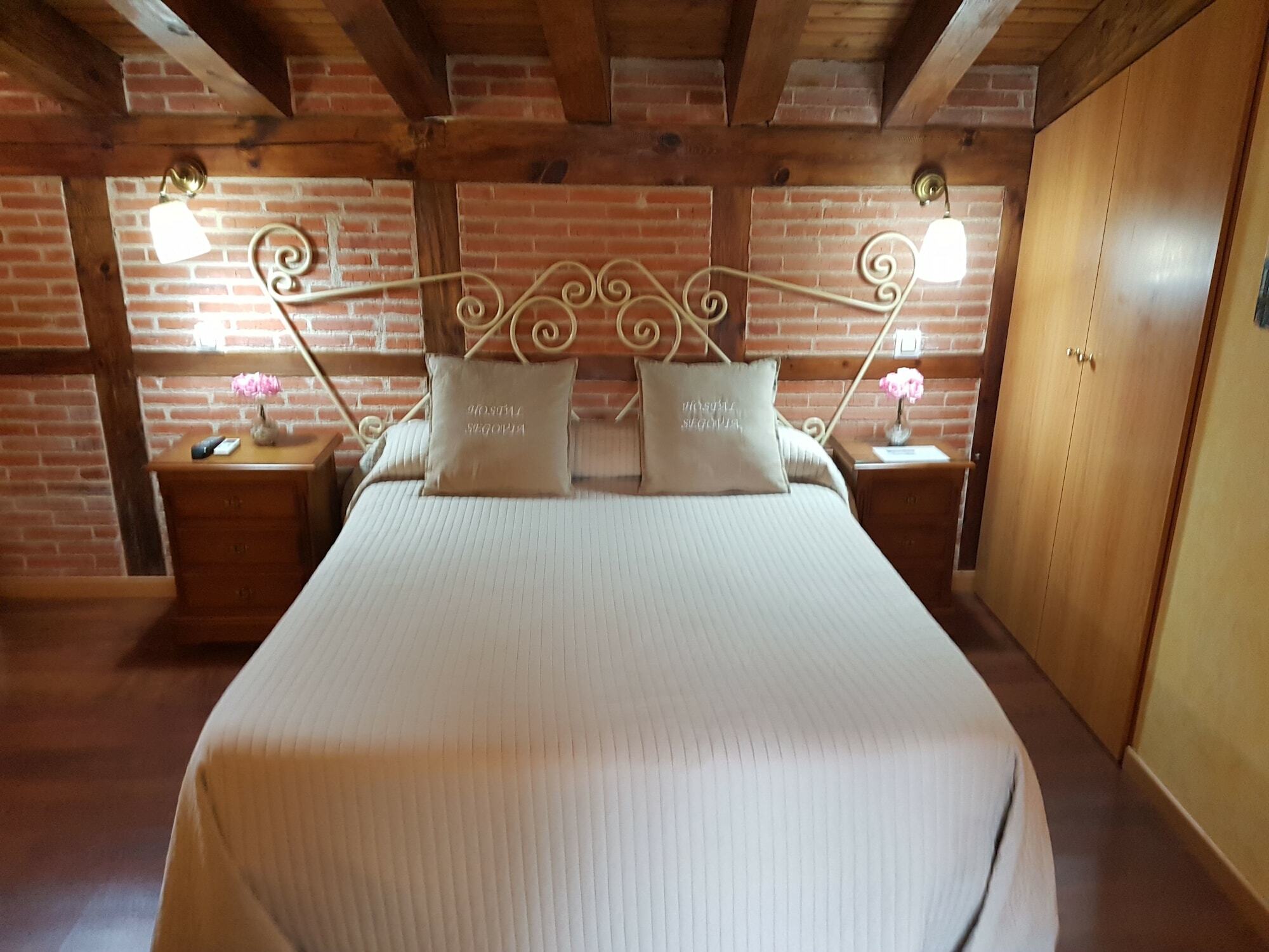 Hostal Segovia Adults Only Segóvia Exterior foto